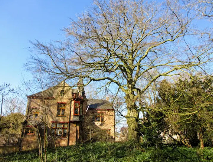 Castle Ravenhof, Belgium